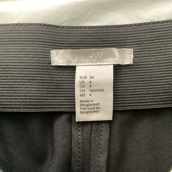 H&M Women’s Black Pants – Size 4 - Picture 11 of 12